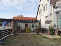 Eladó családi ház, Tiszaalpáron 68.9 M Ft, 7 szobás