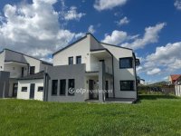 Eladó sorház, Velencén 198 M Ft, 5 szobás / költözzbe.hu