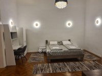 Eladó téglalakás, V. kerületben 109 M Ft, 2 szobás