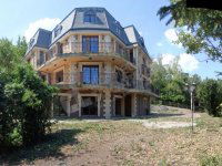 Eladó családi ház, XII. kerületben, Istenhegyi úton 1200 M Ft