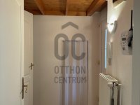 Eladó téglalakás, VI. kerületben 109.9 M Ft, 3 szobás