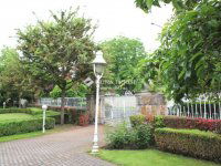 Eladó családi ház, Üllőn 303 M Ft, 12 szobás