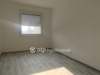 Eladó téglalakás, Szekszárdon 38.9 M Ft, 2 szobás