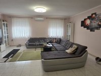 Eladó családi ház, Nagyvenyimen 89.9 M Ft, 4 szobás