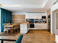 Eladó téglalakás, Balatonkenesén 135 M Ft, 3 szobás