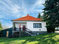 Eladó családi ház, Szentendrén 147.9 M Ft, 4 szobás