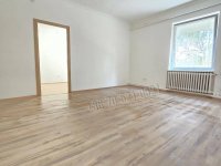 Eladó téglalakás, Pécsett, István utcában 26.99 M Ft, 2 szobás