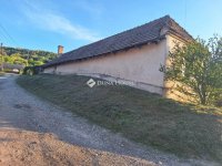 Eladó családi ház, Neszmélyen 13.5 M Ft, 2 szobás