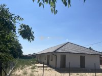 Eladó ikerház, Szigethalmon 89.9 M Ft, 4 szobás
