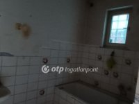 Eladó családi ház, Érden 62 M Ft, 6+1 szobás