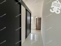 Eladó téglalakás, Kecskeméten 130 M Ft, 3 szobás