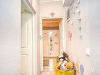 Eladó családi ház, Vecsésen 112 M Ft, 4 szobás