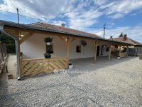Eladó családi ház, Poroszlón 40 M Ft, 2 szobás