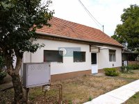 Eladó családi ház, Sajószentpéteren 33 M Ft, 3 szobás