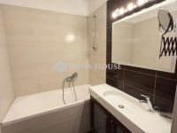 Eladó panellakás, Pécsett 54.9 M Ft, 3 szobás