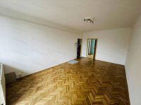 Eladó téglalakás, Komáromban 44.5 M Ft, 2 szobás