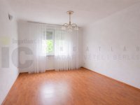 Eladó panellakás, Szegeden 59.9 M Ft, 2 szobás