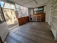 Eladó üzlethelyiség