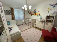 Eladó családi ház, Budapesten, XV. kerületben 200 M Ft, 7 szobás