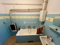 Eladó családi ház, Egerben 39.9 M Ft, 3 szobás