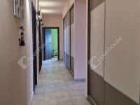 Eladó családi ház, Komáromban 680 M Ft, 7 szobás