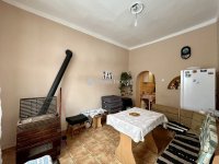 Eladó családi ház, Véménden 26.4 M Ft, 4 szobás