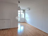 Eladó téglalakás, Szombathelyen 32.9 M Ft, 1 szobás
