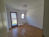 Eladó családi ház, Veszprémben 139 M Ft, 6 szobás