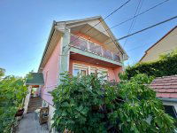 Eladó családi ház