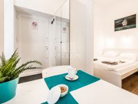 Eladó téglalakás, VI. kerületben 65.9 M Ft, 2 szobás