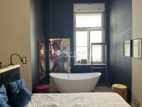 Eladó téglalakás, V. kerületben 659 M Ft, 7 szobás