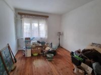 Eladó családi ház, Pápán 48.99 M Ft, 5 szobás