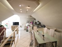 Eladó családi ház, Gödöllőn 180 M Ft, 4+3 szobás