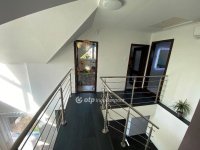 Eladó családi ház, Szigetcsépen 158.9 M Ft, 5 szobás