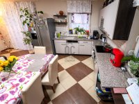 Eladó ikerház, Debrecenben 99.5 M Ft, 4 szobás