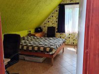 Eladó családi ház, Veszprémben 159 M Ft, 8+2 szobás