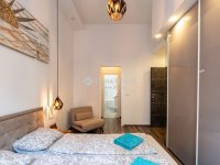 Eladó téglalakás, IX. kerületben 239 M Ft, 5 szobás