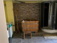 Eladó családi ház, Taksonyon 349 M Ft, 9 szobás