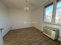 Eladó téglalakás, Kecskeméten 41 M Ft, 2 szobás