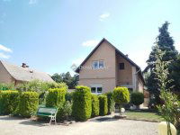 Eladó családi ház, Velencén 99 M Ft, 6 szobás