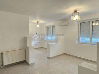 Eladó családi ház, Siklóson 89.9 M Ft, 5 szobás