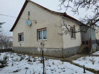 Eladó családi ház, Turán 58 M Ft, 3 szobás