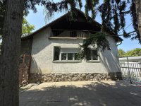 Eladó családi ház, Szentendrén 89.9 M Ft, 4 szobás