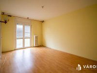 Eladó panellakás