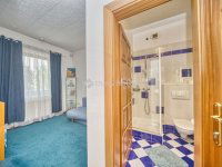 Eladó családi ház, Törökbálinton 365 M Ft, 9 szobás