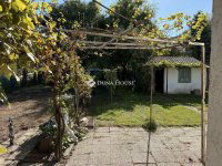 Eladó nyaraló, Győrött 19.871 M Ft, 1 szobás