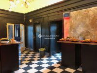 Eladó üzlethelyiség