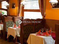 Eladó üzlethelyiség, VI. kerületben 180 M Ft