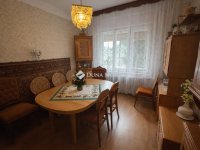 Eladó családi ház, Csákváron 64.9 M Ft, 5 szobás