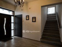 Eladó családi ház, Balatonberényben 299 M Ft, 10 szobás